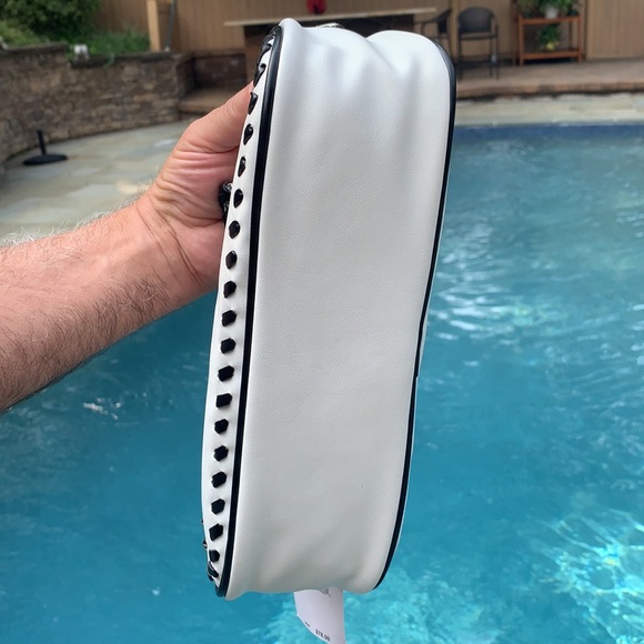 New Betsey Johnson Wild West Shoulder Bag White - Picture 11 of 12